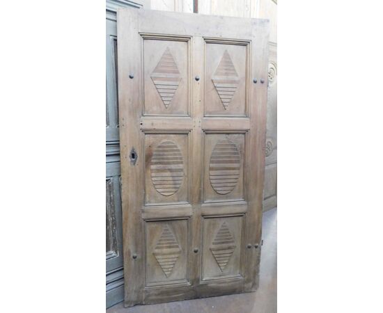 ptcr436 - door in walnut with carved shapes, 19th century, cm l 102 xh 201     
