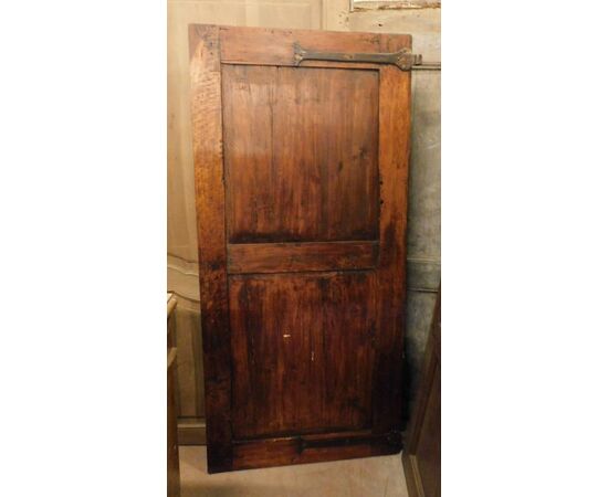 pte104 - restored poplar door, eighteenth century, measuring cm l 87 xh 187 x d. 3     