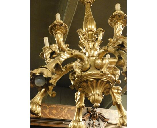 lamp171 - lampadario in legno dorato e scolpito con fiori, cm circ. 84 x h 108  