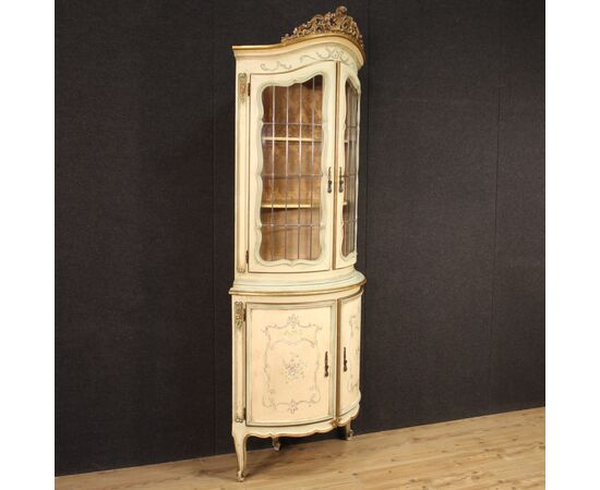 Lacquered, gilded and painted Venetian corner cabinet