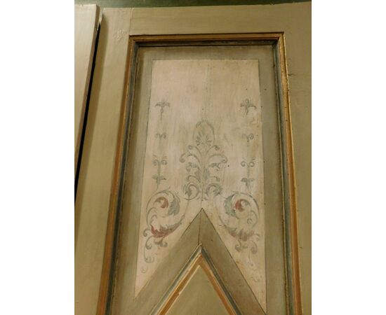 ptl531 - porta laccata a pannelli dipinti con angeli, cm l 112 x h 220 x p. 3  
