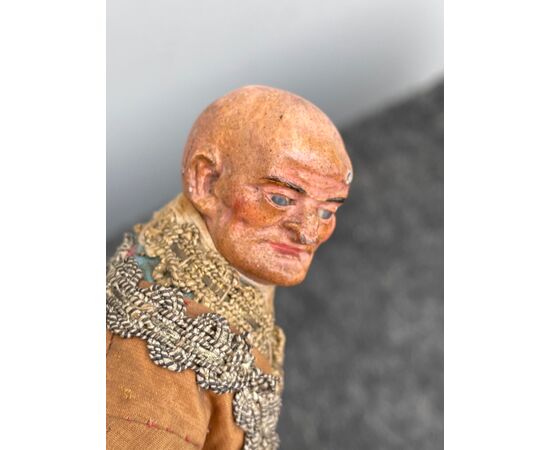 Statuina da presepe napoletano,figura maschile .Testa in terracotta con occhi di vetro.