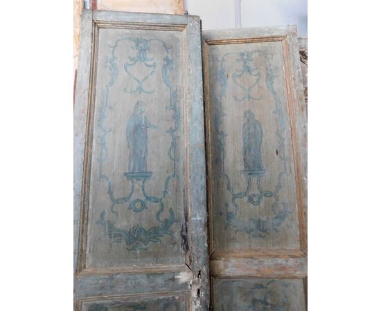 ptl326 lacquered door with figures, to be restored, meas. cm 120 xh 240     
