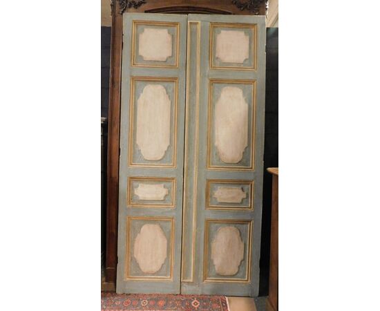 pts581 n. 3 paneled doors on both sides, meas. h 233 cm x width. 117 cm     