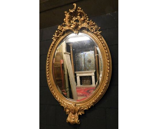 specc276 - gilded and carved mirror, 18th century, cm l 68 xh 112     