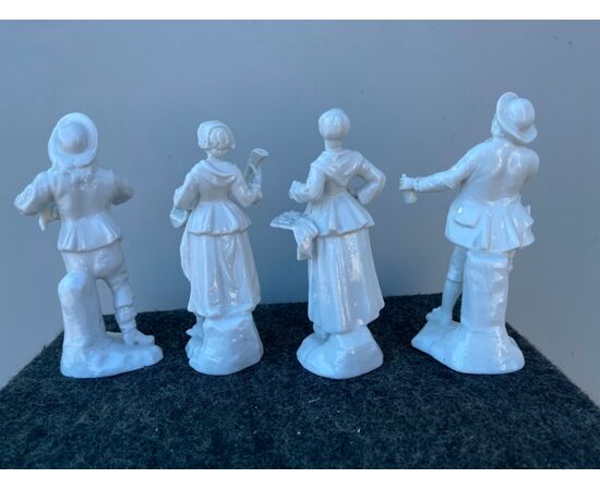 Quattro figure popolari in porcellana bianca,manifattura Ginori Doccia.