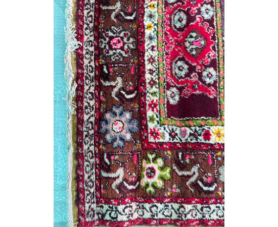 Persian carpet (kirshar?).     