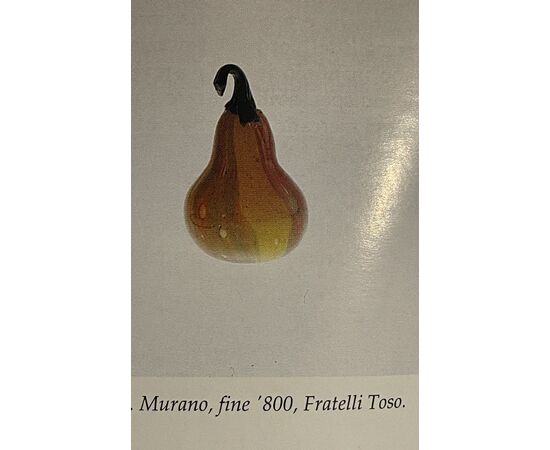 Pear in blown glass. Murano, Fratelli Toso     