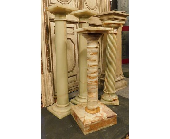 dars419 - n. 4 colonne in alabastro, seconda metà XX secolo 