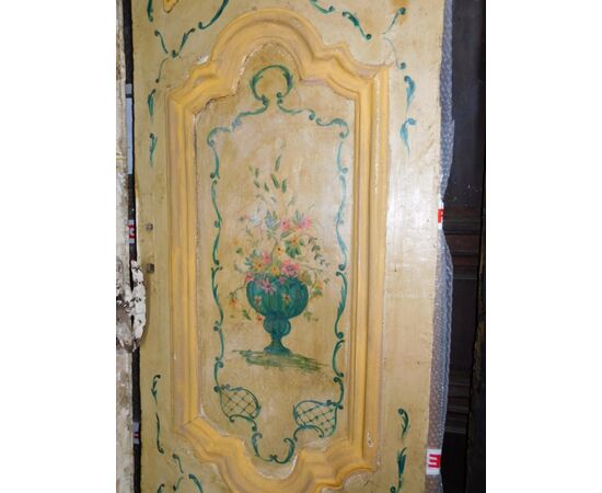 ptl554 - lacquered and painted door, 18th century, cm l 105 xh 211     