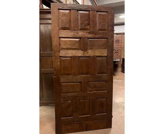 ptir430 - walnut door, eighteenth century, measuring cm l 93 xh 194     