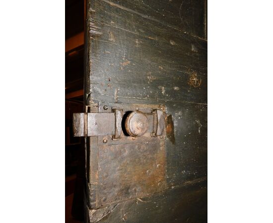 ptc013 - prison door with peephole, measuring cm l 85 xh 172 x th. 6 cm     