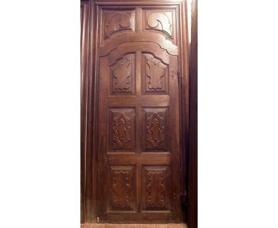 pts457 pair of Baroque walnut paneled doors