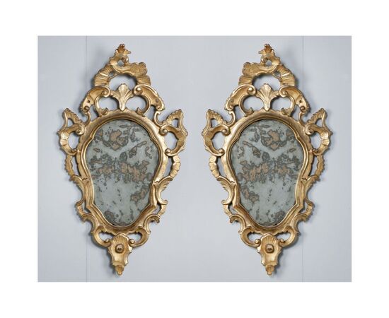 Pair of mirrors