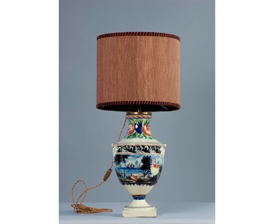 Eighteenth-century double-edged vase transformed into a lamp.     