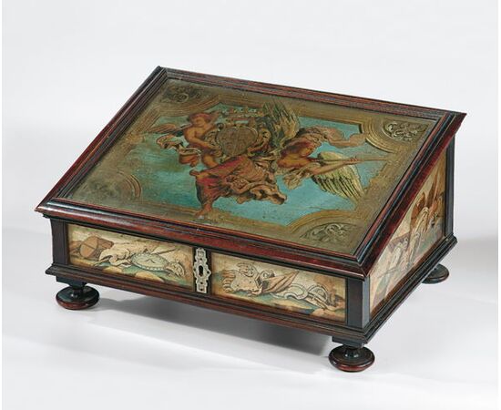 Veneto (Late 17th - Early 18th century), Box with winged Victory and Putto and noble coat of arms     