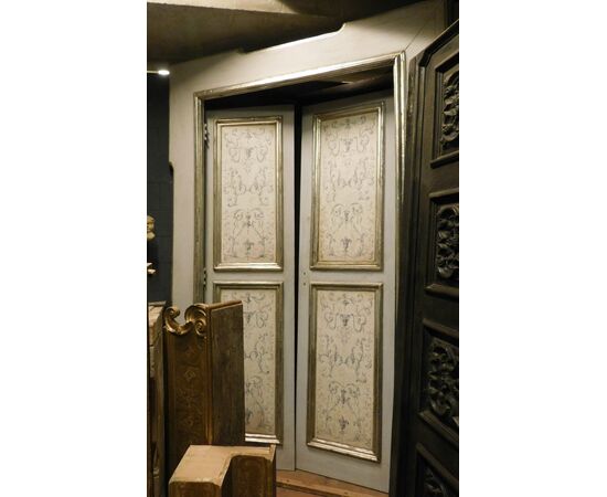 pts715 - n. 3 doors with painted frame, 18th century, cm l 200 xh 285     