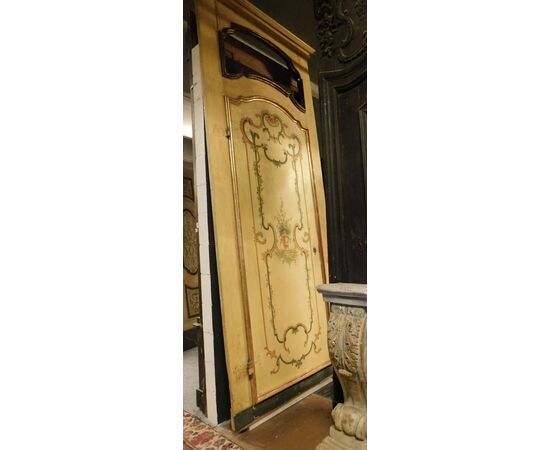 ptl145 three 18th century lacquered doors, mis. h cm 310 x 125     