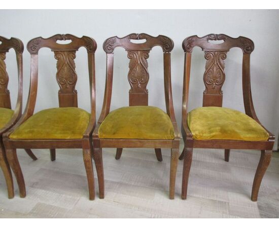 Group of six gondola chairs, Carlo X style in walnut - restoration. first 900     