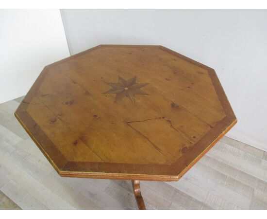 Octagonal table inlaid in maple larch fir walnut - 800 - round table     