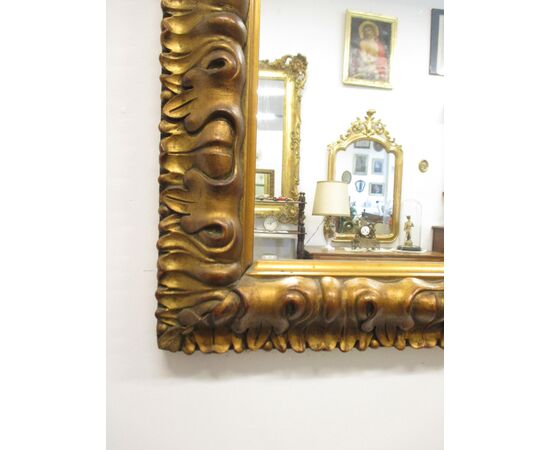 Carved gilded mirror, 600- mirror style - second half of the 20th century - beautiful!     