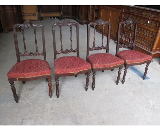 Group of four Louis Lewis chairs in walnut to be restored - half of the 19th century     