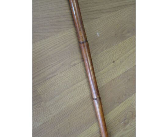 Lady bamboo walking stick with bone handle - first 900     