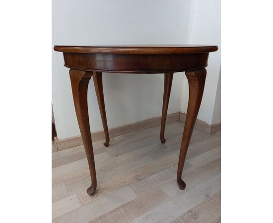 Round English coffee table - 81 cm round table - walnut stained beech - early 1900s     