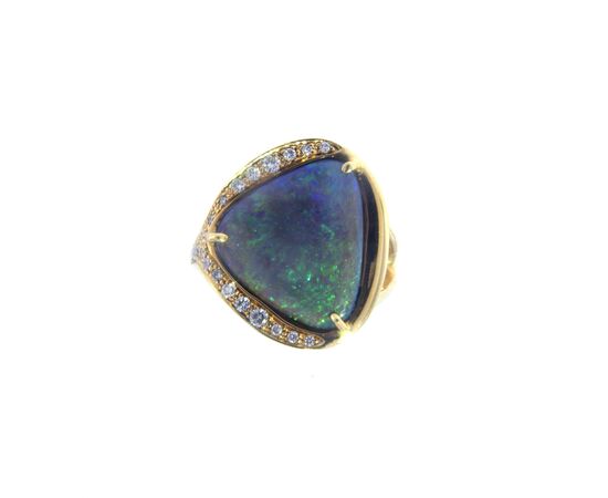 Anello Chiffon con opale e diamanti