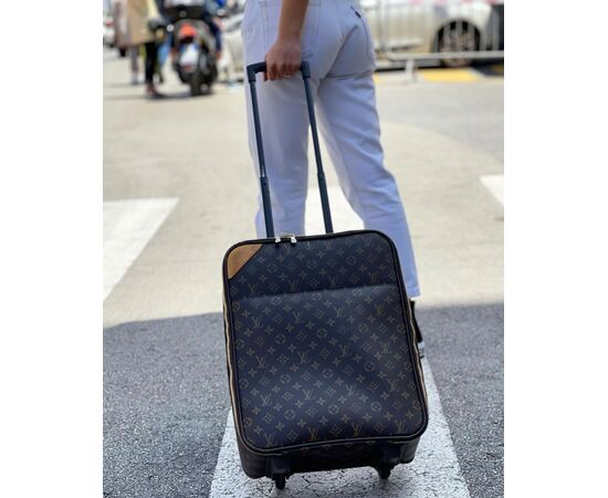 Louis Vuitton Trolley Monogram