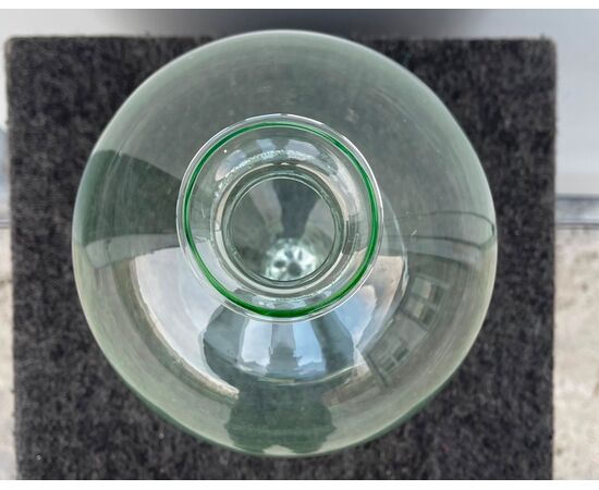 Vaso globulare ‘veronese’,in vetro soffiato.Murano.