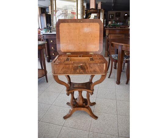 Biedermeier work table     