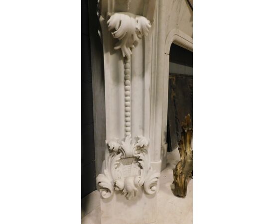 chm707 - fireplace in white statuary marble, meas. cm l 250 xh 328 x d. 51     