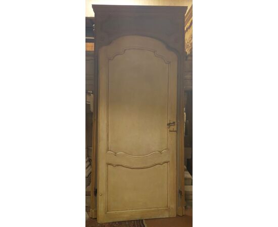 ptl563 - door complete with frame, 18th century, meas. cm 123 xh 278     