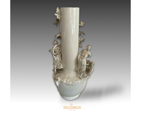 Antique vase in glazed porcelain     