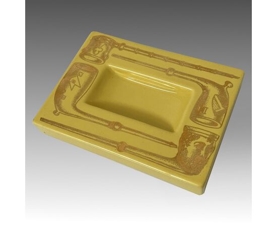 FORNASETTI, posacenere serie Pipe ceramica serigrafata, giallo oro