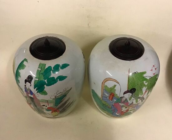 Pair of Chinese vases     