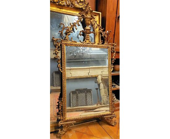 specc385 - mirror in gilded wood, period &#39;8 /&#39; 900, size cm l 80 xh 150     