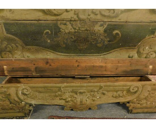 panc112 - chest, eighteenth century, measure cm l 233 xh 150     