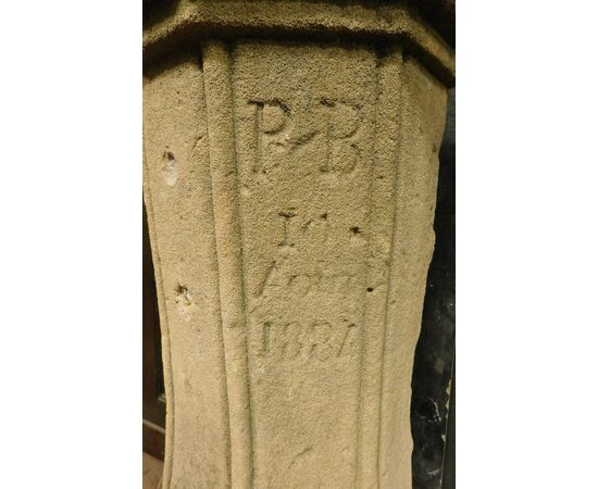 dars465 - stone column, 19th century, measuring cm l 40 xh 82 x d. 18     