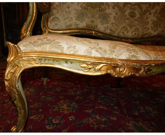 panc113 - lacquered and gilded sofa, 18th century, measuring cm l 162 xh 100 x d. 65     