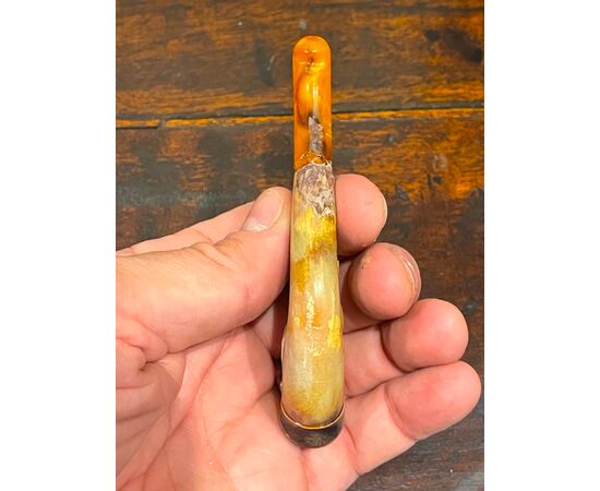 Sea foam pipe (magnesite) with the figure of the Lion of San Marco. Amber mouthpiece. Original box. Italy.     