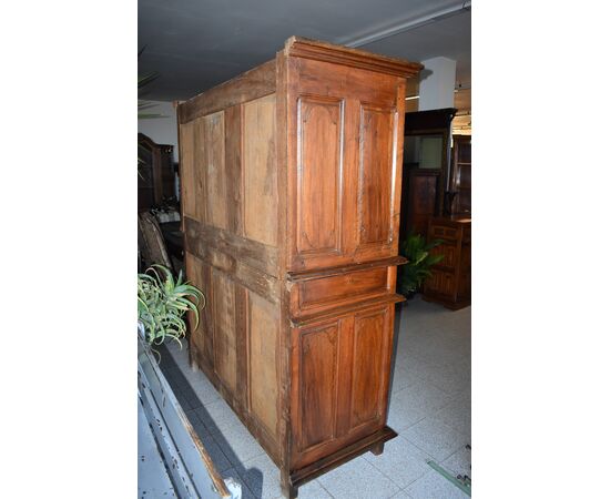 Credenza doppio corpo in noce