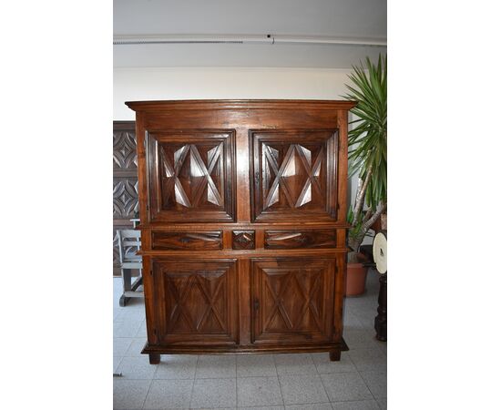 Credenza doppio corpo in noce