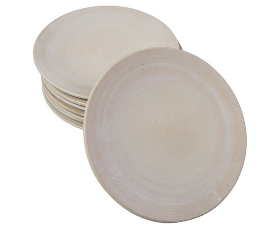 Set of 8 large ceramic plates from Tunisia - O / 6222/1.     