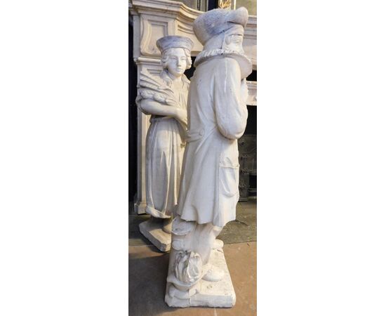  dars482 - coppia di statue in cemento, misurano cm l 40/50 x h 117 x p. 30  