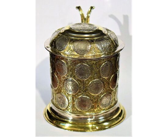 Golden tankard with 38 silver thaler duchy of Saxony (RESERVED)     