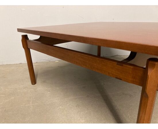 Ico Parisi Milano 50s coffee table in teak wood. Unique Modern Design Measurements cm 80 x 80 H 38     