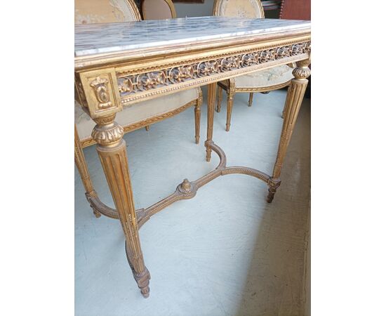 Rectangular coffee table in gilded wood with marble top     