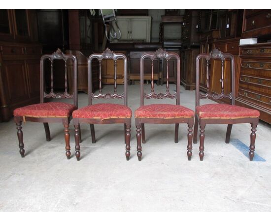 Group of four Louis Lewis chairs in walnut to be restored - half of the 19th century     